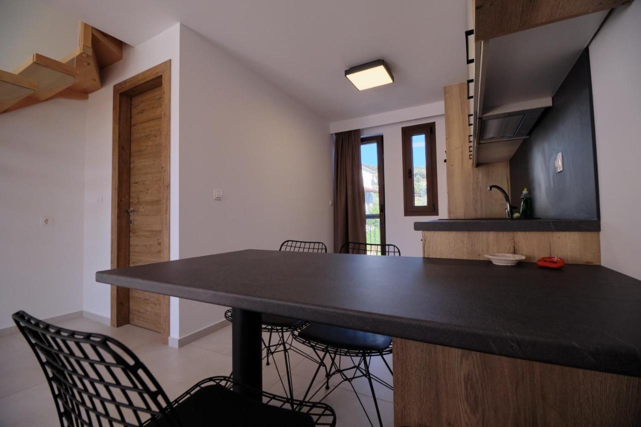 Zefiros Luxury Apartments Sívota Zewnętrze zdjęcie