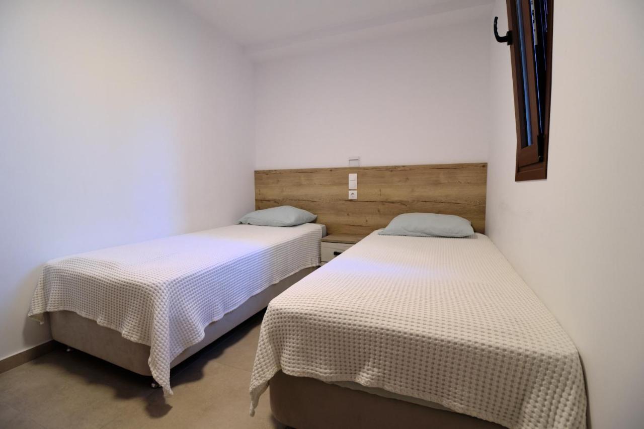 Zefiros Luxury Apartments Sívota Zewnętrze zdjęcie